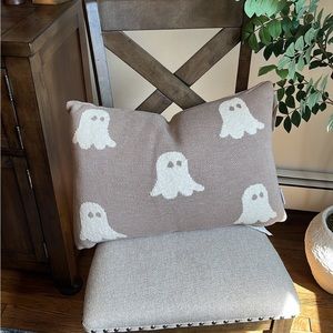 Halloween Knit Beige Neutral Ghost Pillow {NEW 2023}